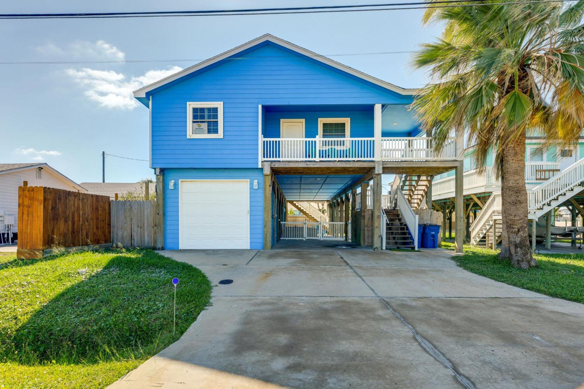 Trendy Port Aransas Home With Private Pool And Deck! Dış mekan fotoğraf