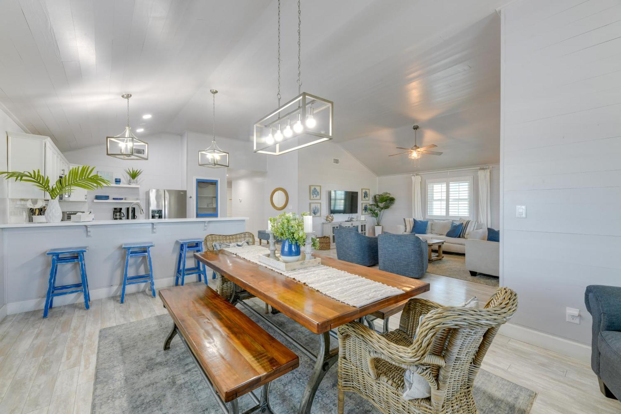 Trendy Port Aransas Home With Private Pool And Deck! Dış mekan fotoğraf
